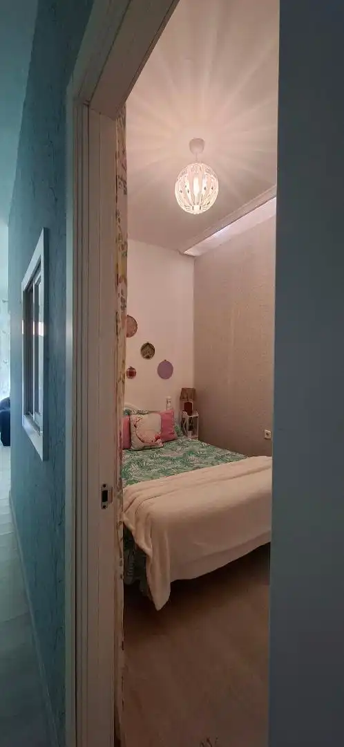 Planta baja en venta en Calle Serenata, 11, Los Jardines de Marbella - La Ermita Habitación de Planta baja en venta en Marbella con Aire acondicionado