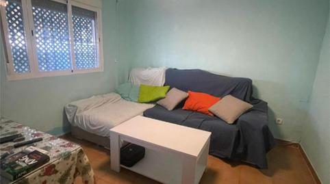 Foto 2 de Casa adosada en venta en Calle Málaga, 4, Santiponce, Sevilla