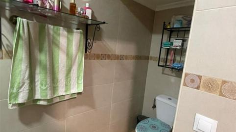 Foto 4 de Casa adosada en venta en Calle Málaga, 4, Santiponce, Sevilla