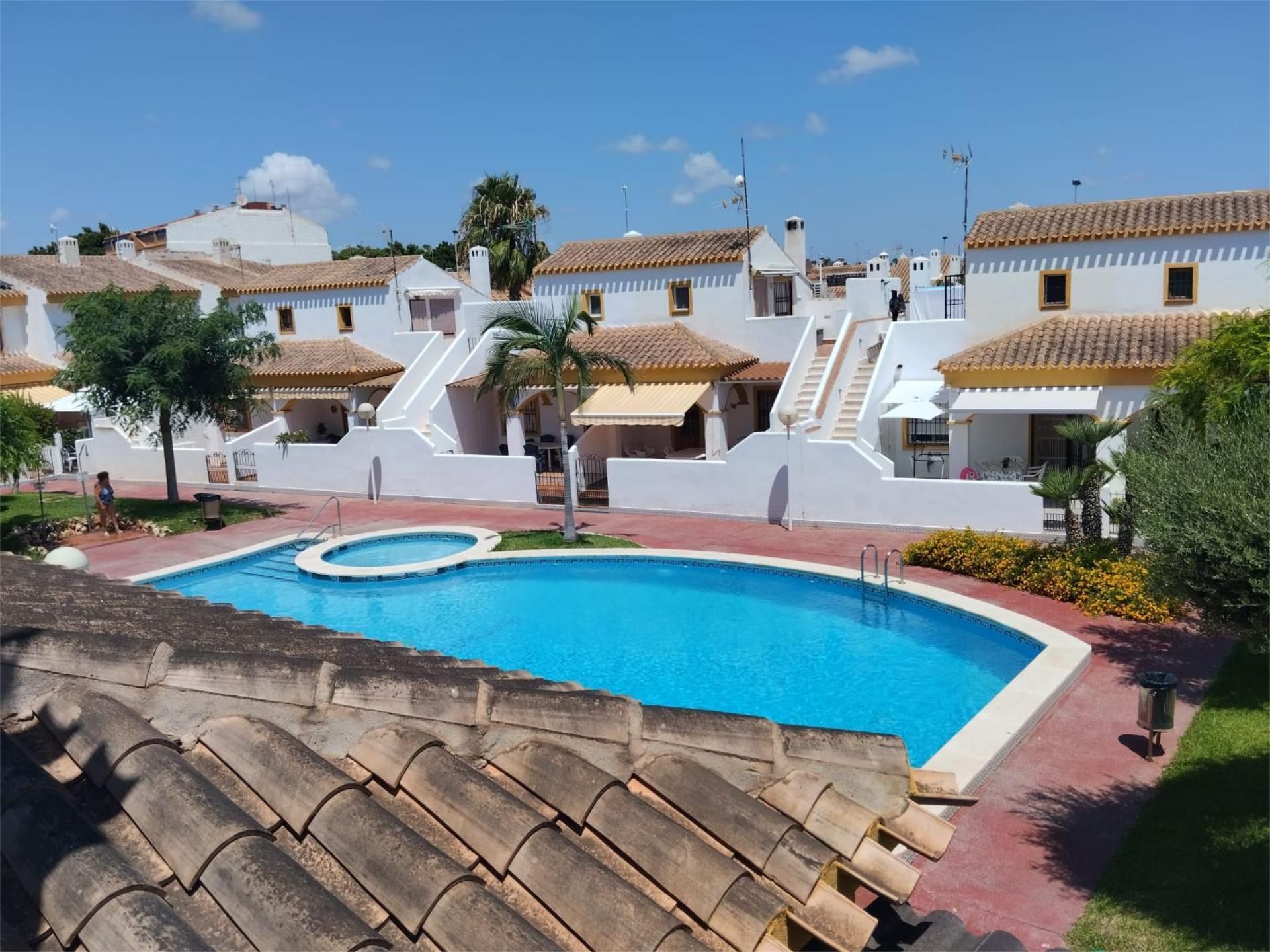 Piscina de Dúplex de lloguer en Pilar de la Horadada amb Aire condicionat, Terrassa i Traster