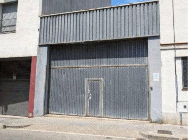 Nave industrial en Venta en Carrer Ramon Berenguer III, 28 en Hostal