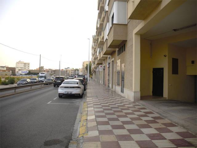 Garaje en Venta en Avinguda Font de Mora, 21 en Puçol Ciudad