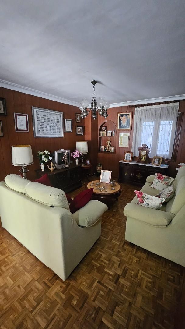 Living room of Flat to rent in  Huelva Capital  with Heating, Parquet flooring and Furnished