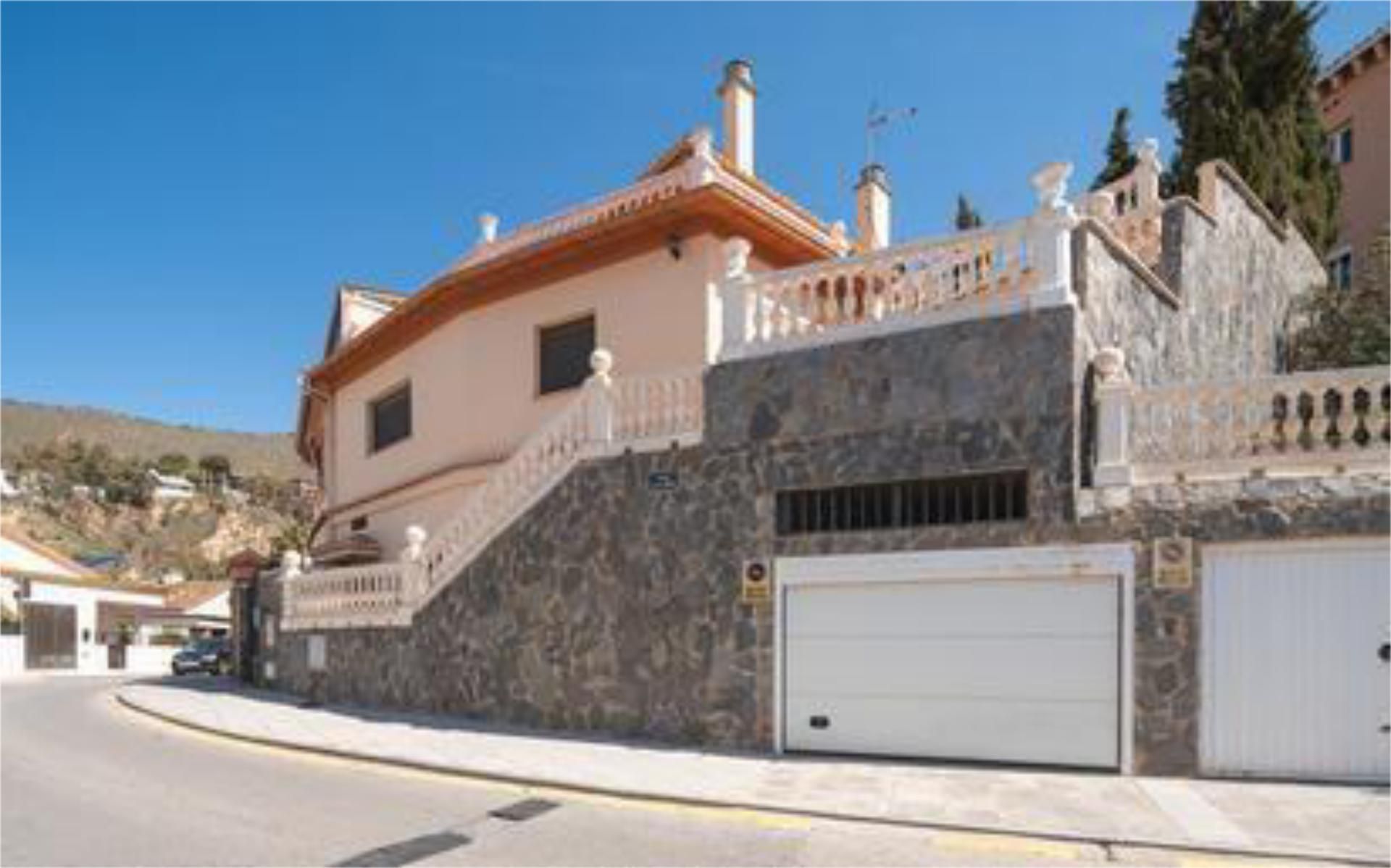 Exterior view of House or chalet for sale in Cenes de la Vega  with Terrace and Swimming Pool