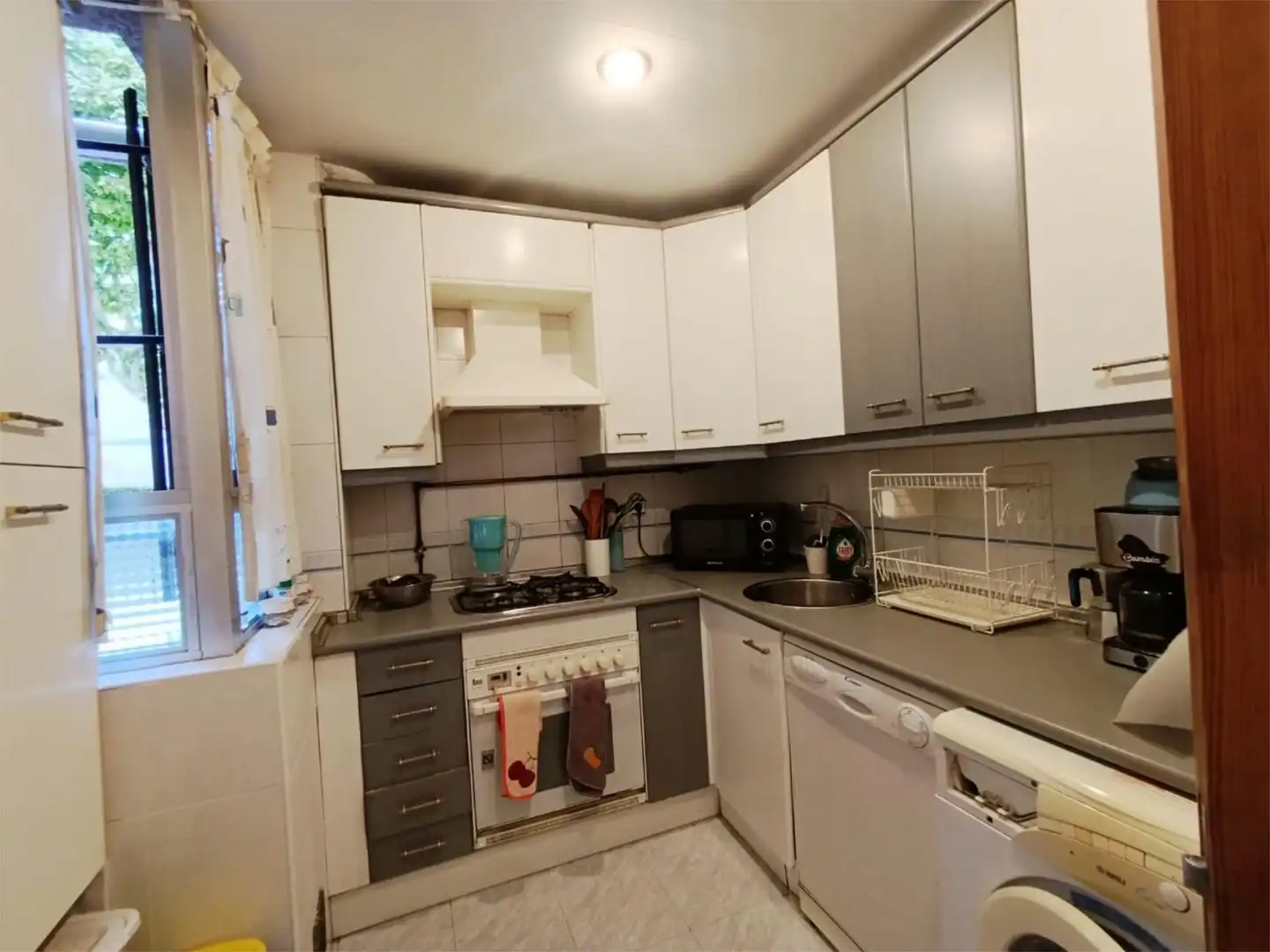 Flat for sale in Calle del Galeón, 7, Alameda de Osuna Kitchen of Flat for sale in Madrid with Air Conditioner, Heating and Parquet flooring