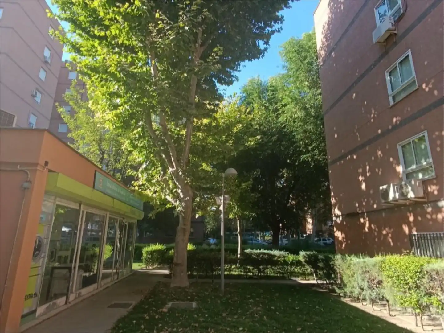 Flat for sale in Calle del Galeón, 7, Alameda de Osuna Exterior view of Flat for sale in Madrid with Air Conditioner, Heating and Parquet flooring