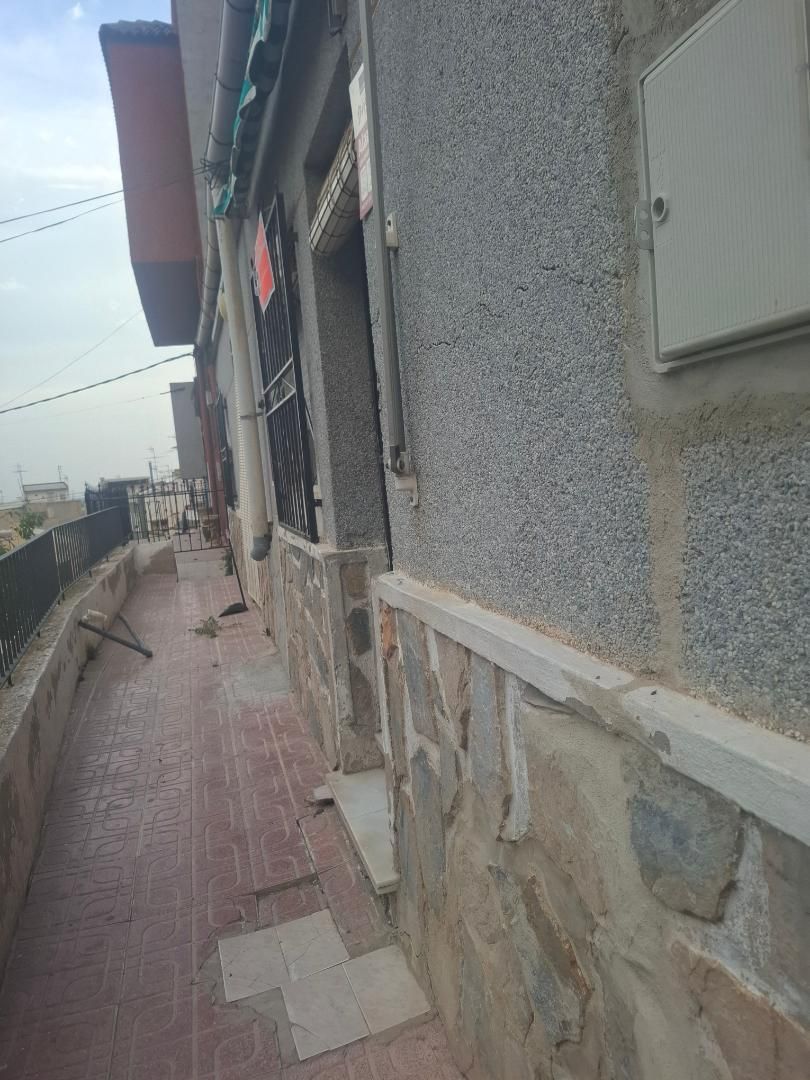 Vista exterior de Casa adosada en venda en Callosa de Segura amb Microones