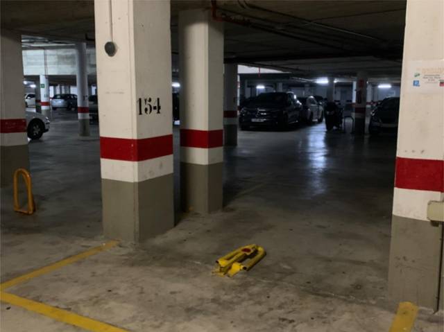 Garaje en Alquiler en Plaza del Alcalde Agatángelo Soler, 4 en Garbinet - Parque de las Avenidas