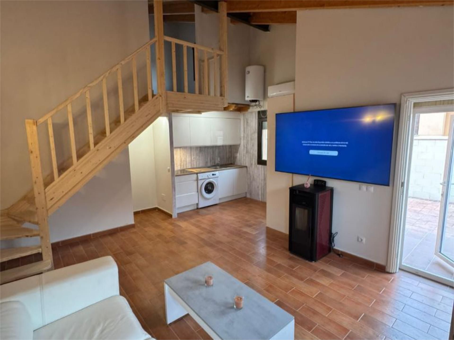 Sala d'estar de Casa o xalet en venda en Ituero y Lama amb Aire condicionat, Calefacció i Jardí privat