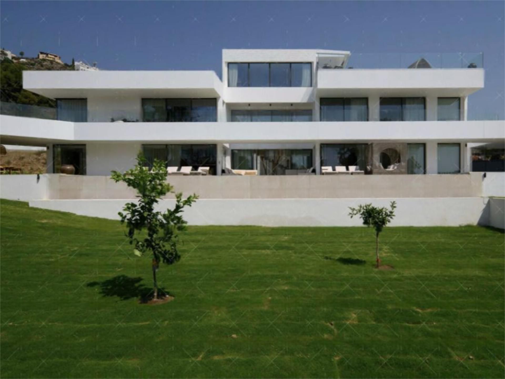 Exterior view of House or chalet for sale in Benalmádena  with Air Conditioner, Heating and Private garden