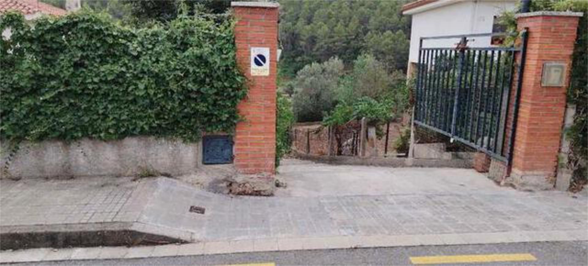 Vista exterior de Garatge de lloguer en Corbera de Llobregat