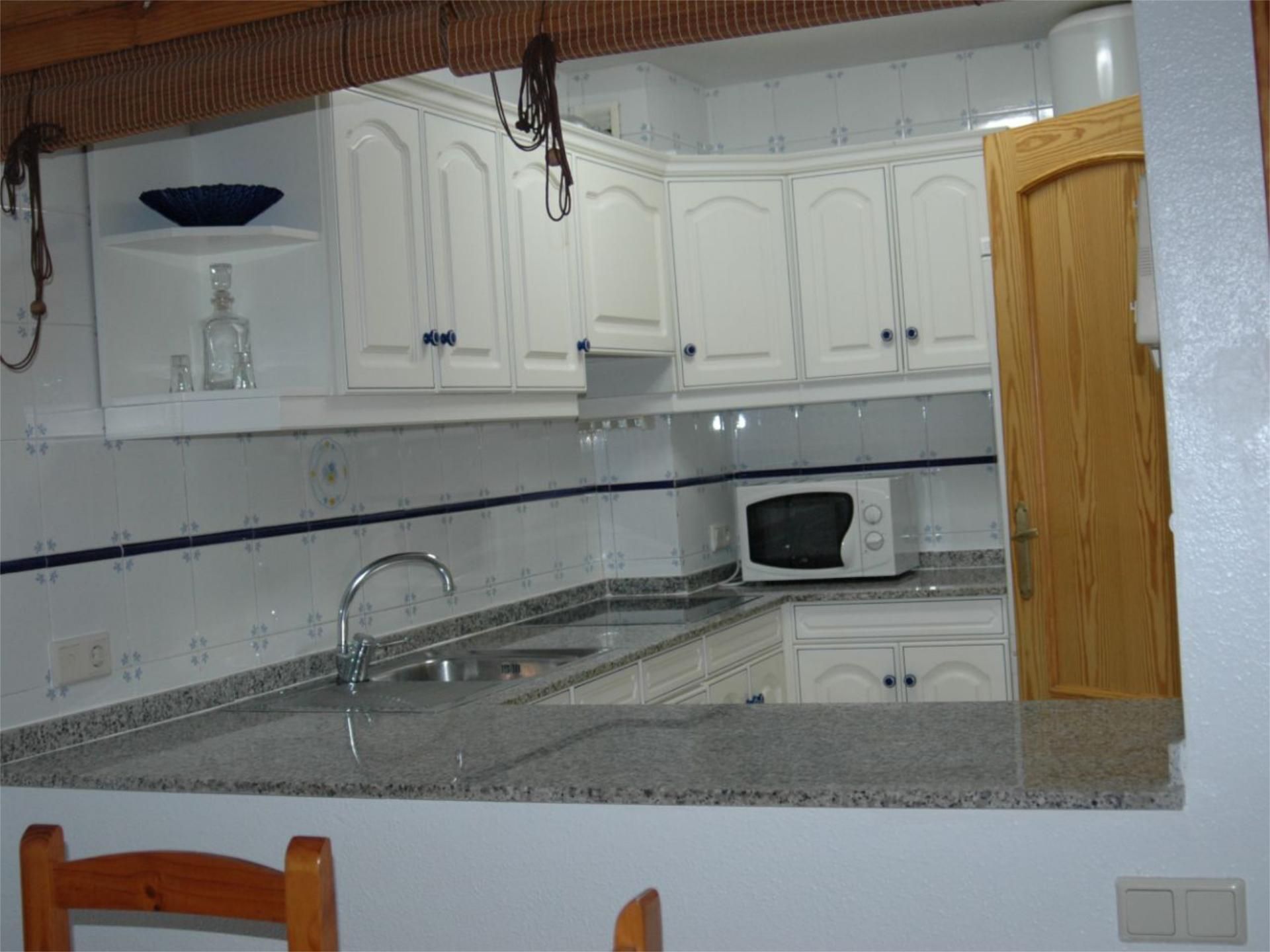 Cocina de Apartamento de alquiler en Benicarló con Terraza y Amueblado