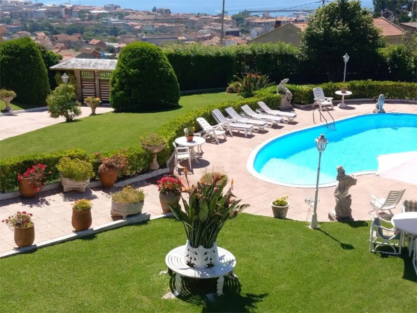 Casa o xalet en venda a Avenida de Bueu, 100, Darbo Piscina de Casa o xalet en venda en Cangas amb Terrassa, Piscina i Balcó