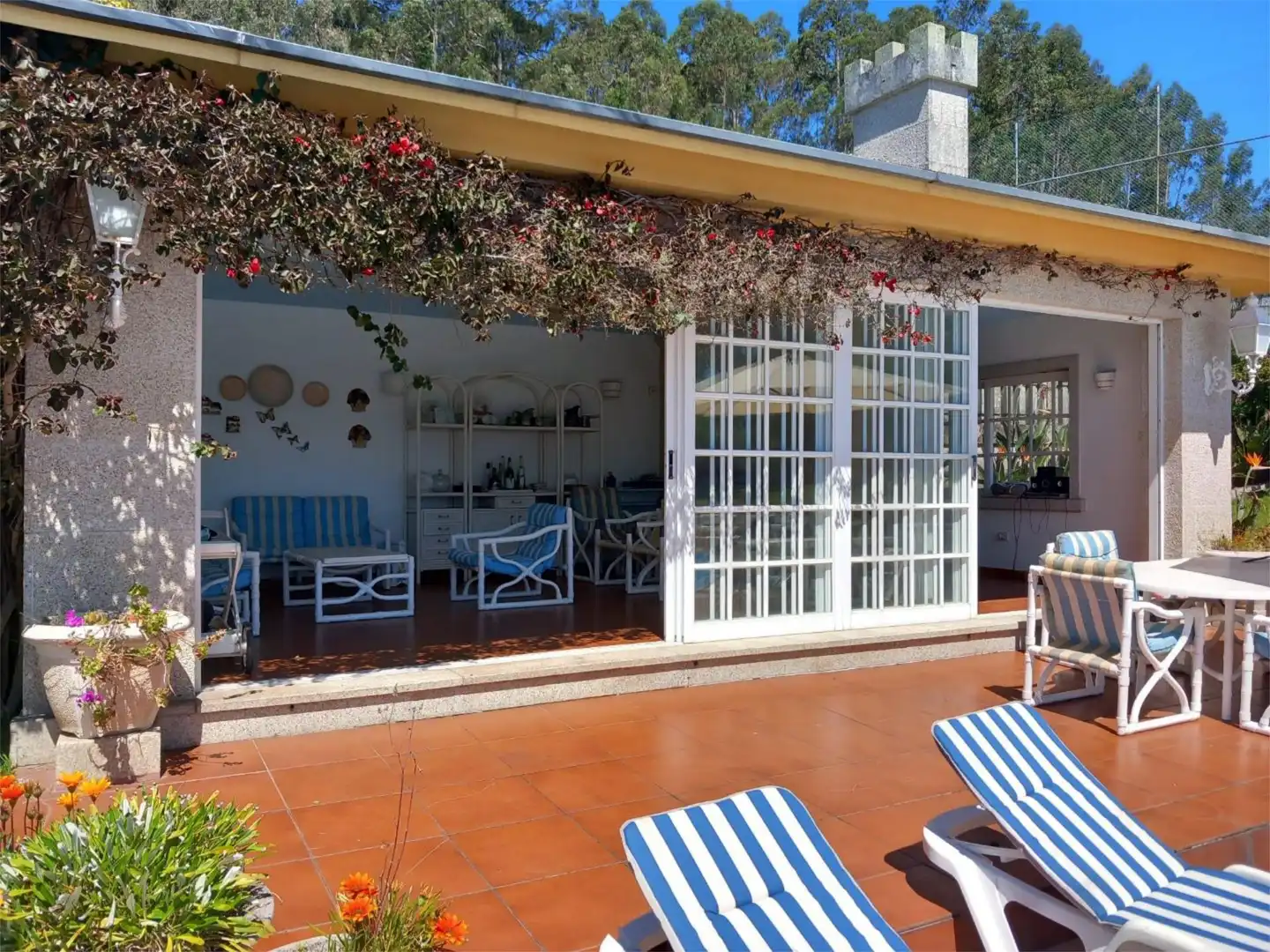 Casa o xalet en venda a Avenida de Bueu, 100, Darbo Terrassa de Casa o xalet en venda en Cangas amb Terrassa, Piscina i Balcó