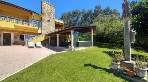 Foto 2 de Casa o xalet en venda a Avenida de Bueu, 100, Darbo, Pontevedra