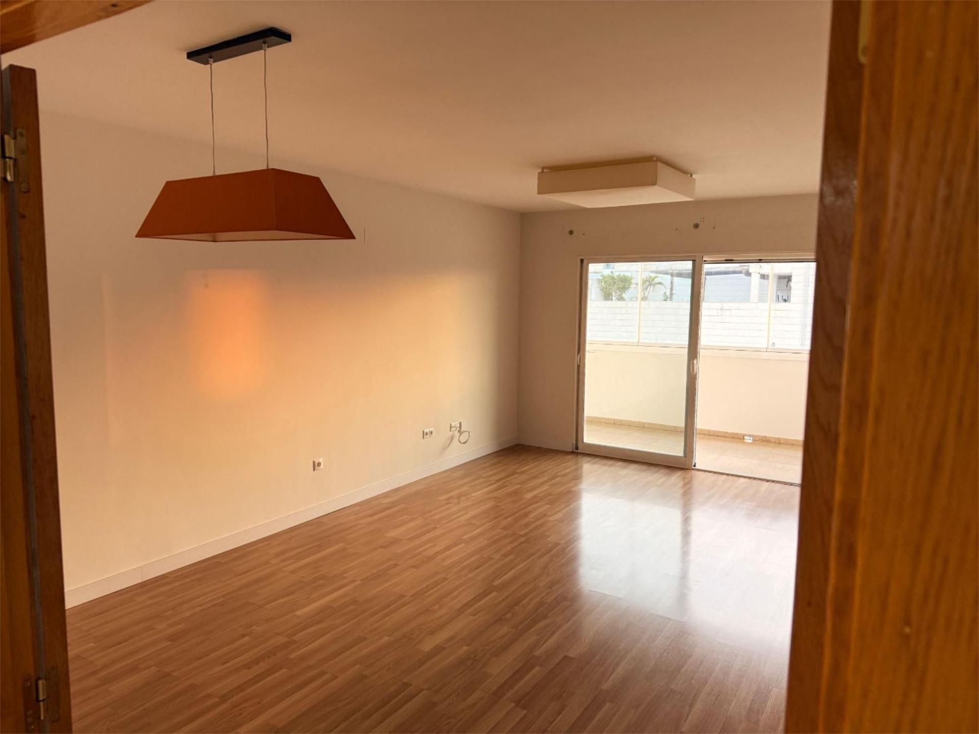 Living room of Flat to rent in  Murcia Capital  with Air Conditioner, Heating and Parquet flooring