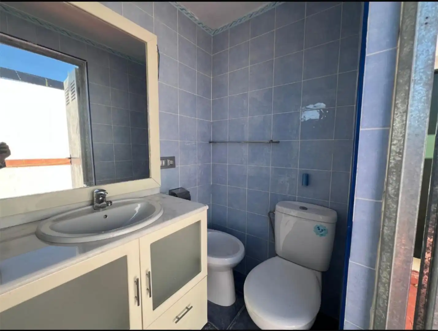 Habitación en Calle Juan Emilio Fernández Mora, 40, Espartinas Pueblo Habitación en Calle Juan Emilio Fernández Mora, 40, Espartinas Pueblo