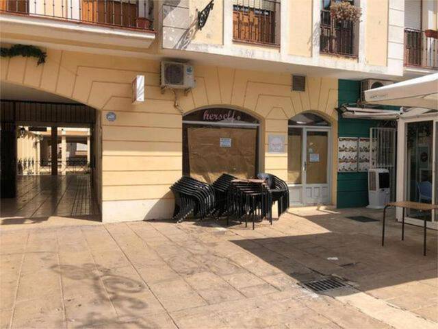 Local comercial en Alquiler en Villarrobledo