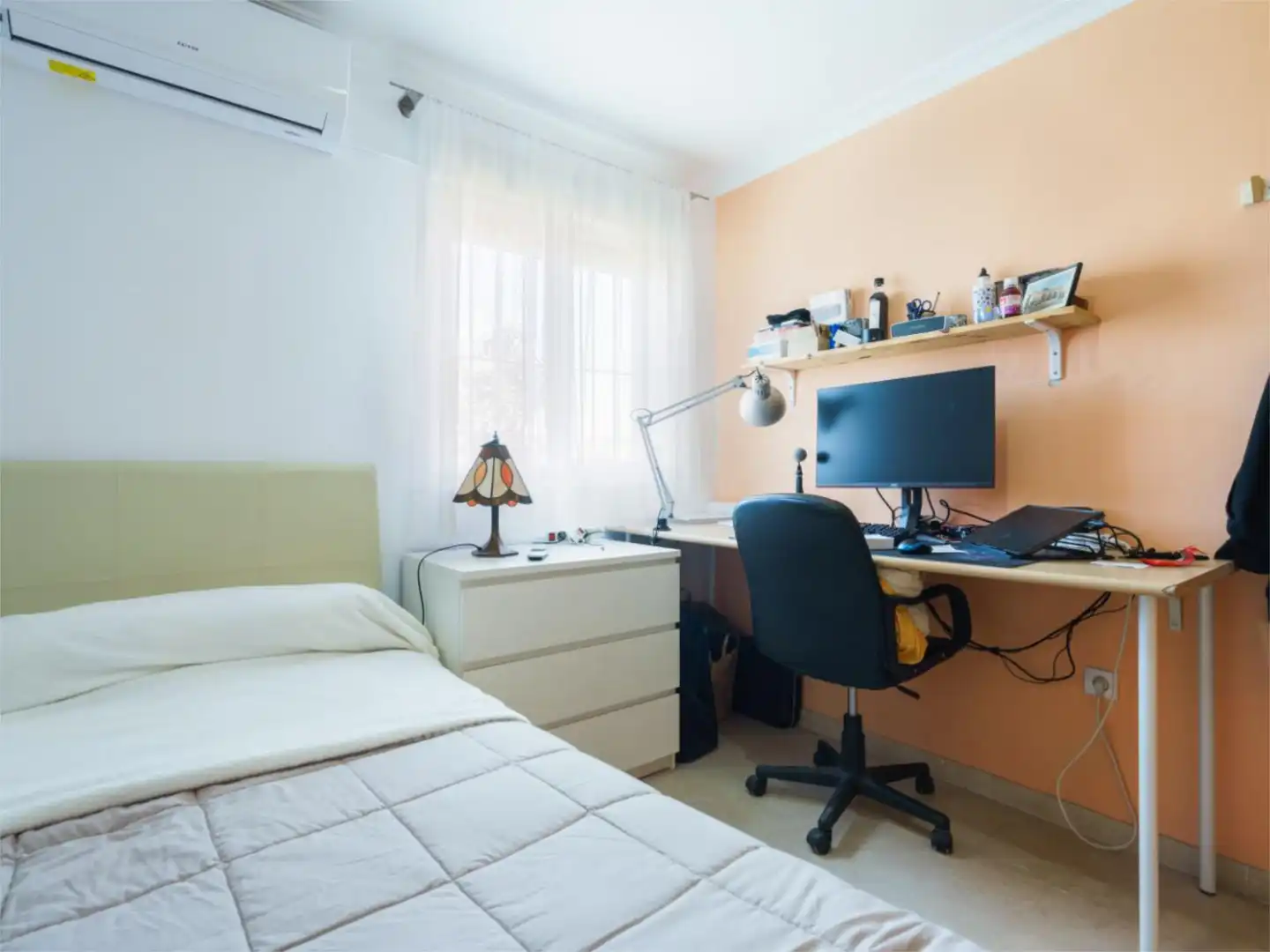 Habitación de Piso en venta en Carmona con Aire acondicionado, Calefacción y Jardín privado