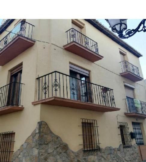 Single-family semi-detached to share in Calle Recreo, 9, Guadix, Granada - image 1 Photo 1 of Single-family semi-detached to share in Calle Recreo, 9, Guadix, Granada