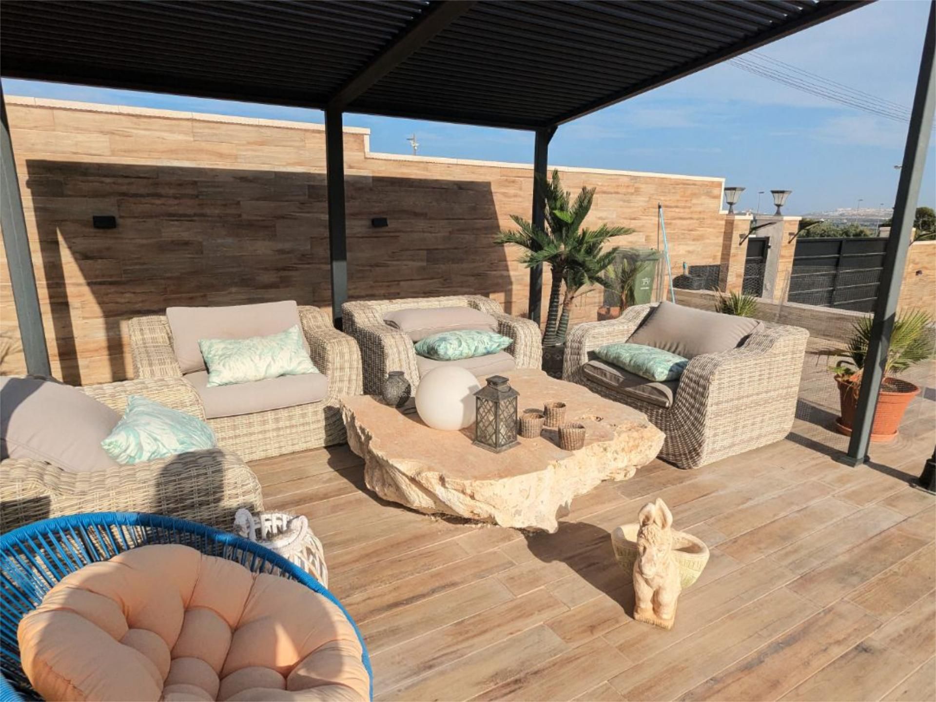 Terrassa de Pis en venda en Elche / Elx amb Aire condicionat, Calefacció i Jardí privat