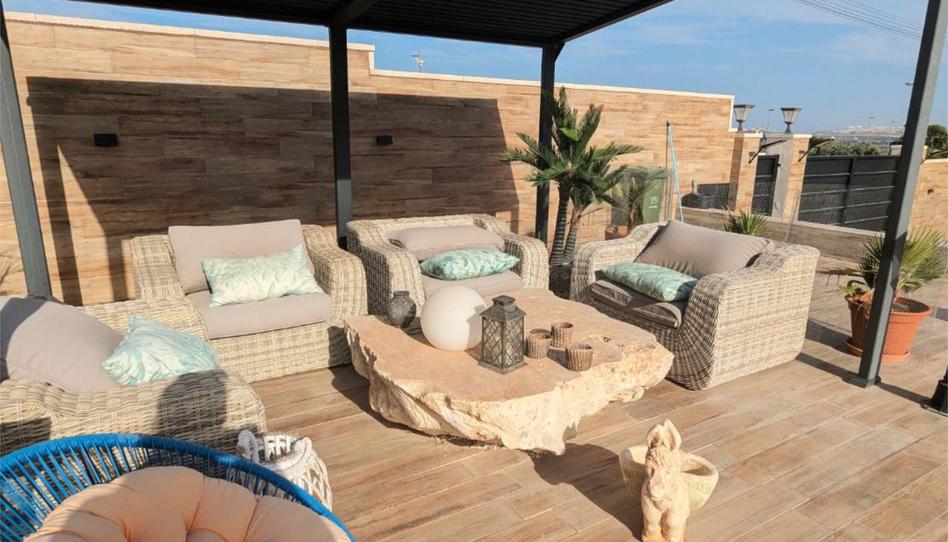 Foto 1 de Pis en venda a Carretera de Torrellano al Aeropuerto, 118, Torrellano, Alicante