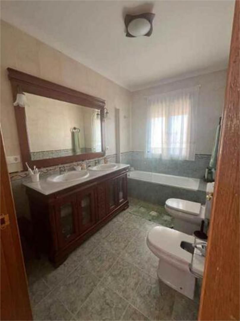 Baño de Casa adosada en venta en Cijuela con Calefacción, Jardín privado y Terraza