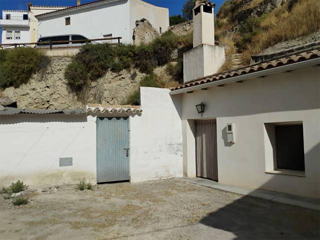 Piso en Venta en Calle Cenete, 8 en Castril