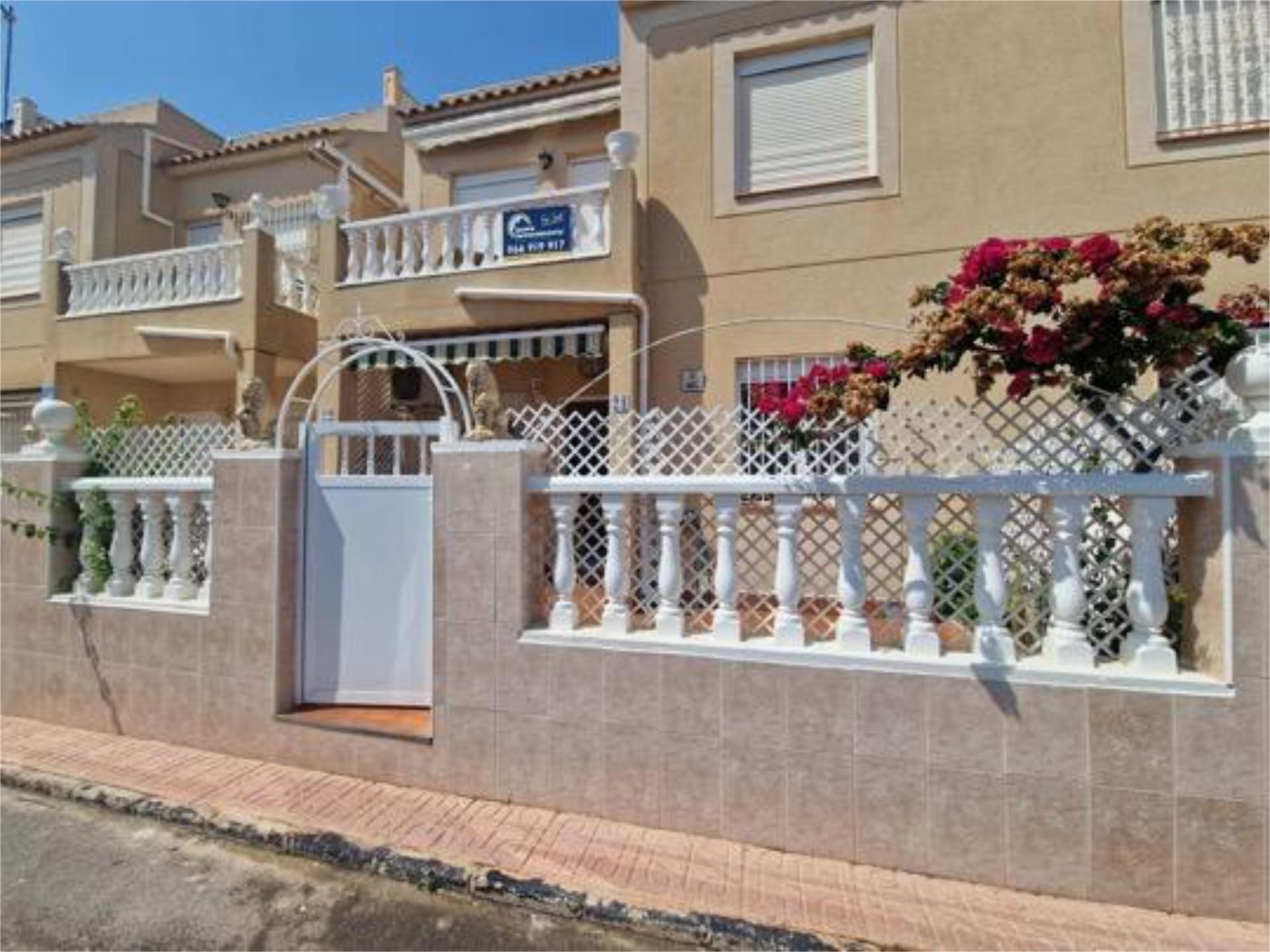 Exterior view of Apartment to rent in Torrevieja  with Heating, Private garden and Terrace