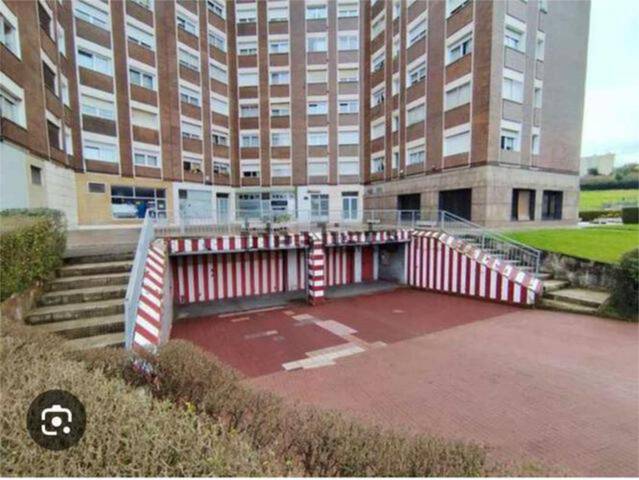 Garaje en Alquiler en Llaranes