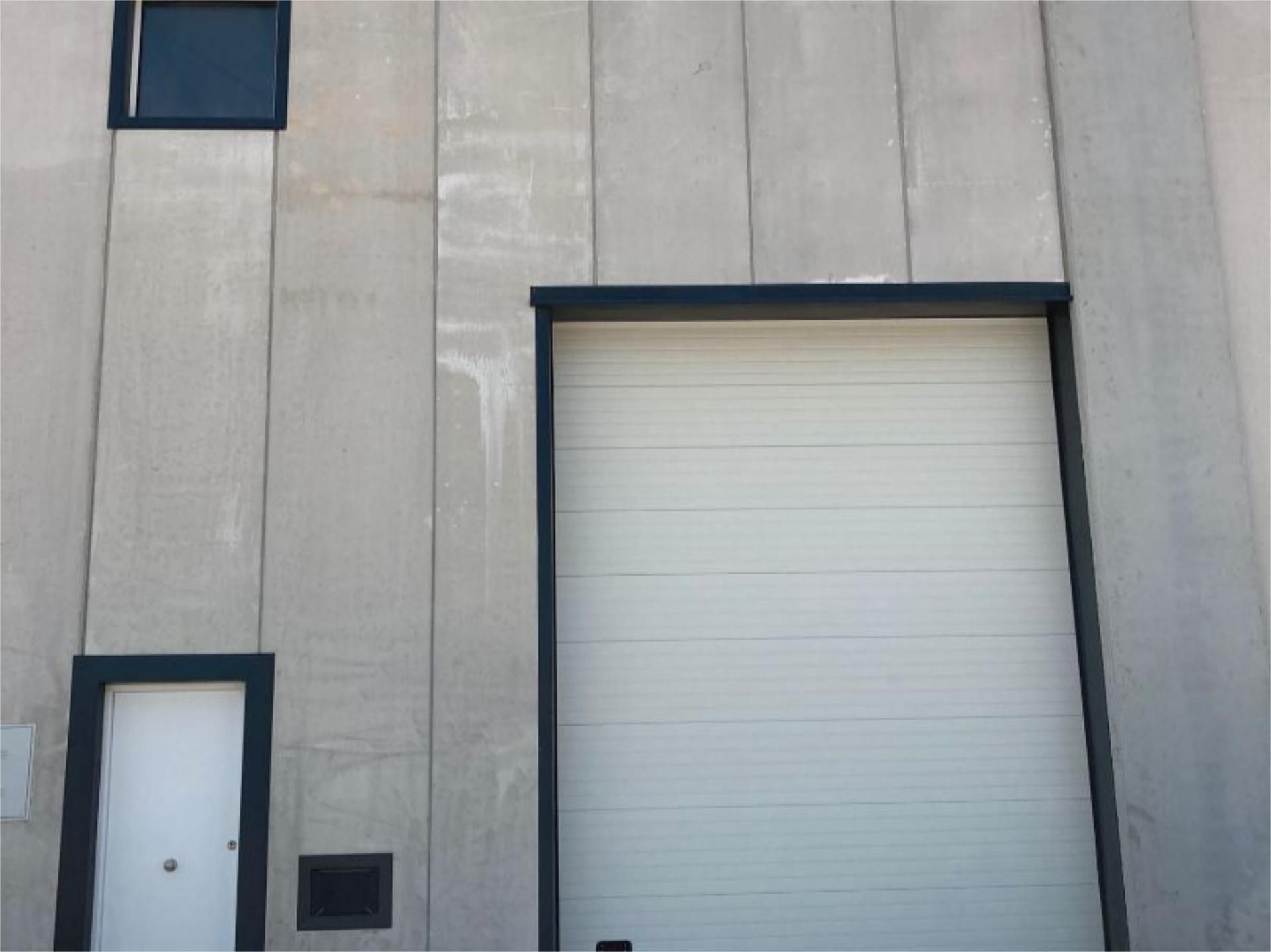 Exterior view of Industrial buildings to rent in Lebrija
