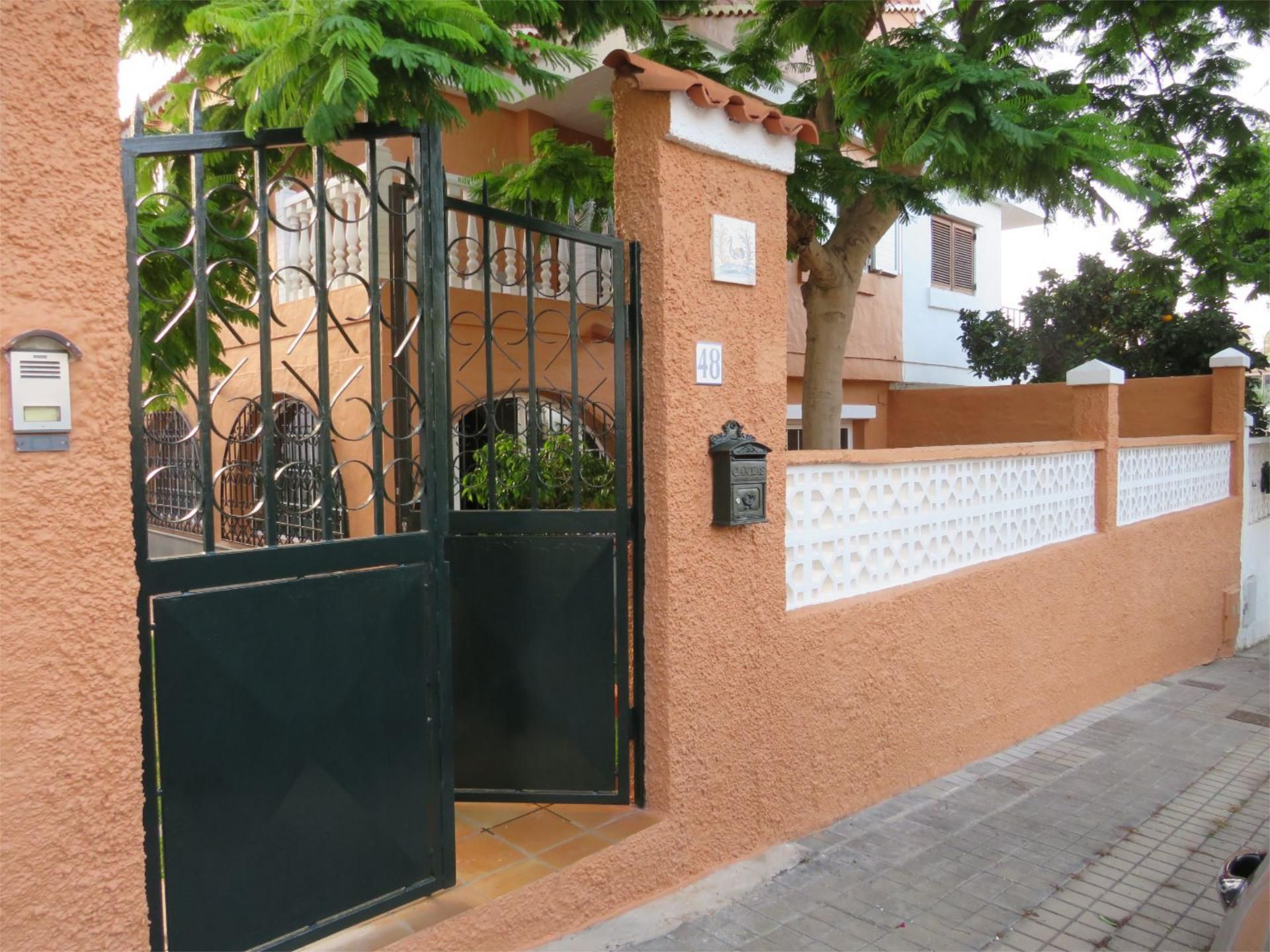 Casa adosada de alquiler en Calle Princesa Guayarmina, 48, Los Alvarados - Fuente los Berros - Bandama