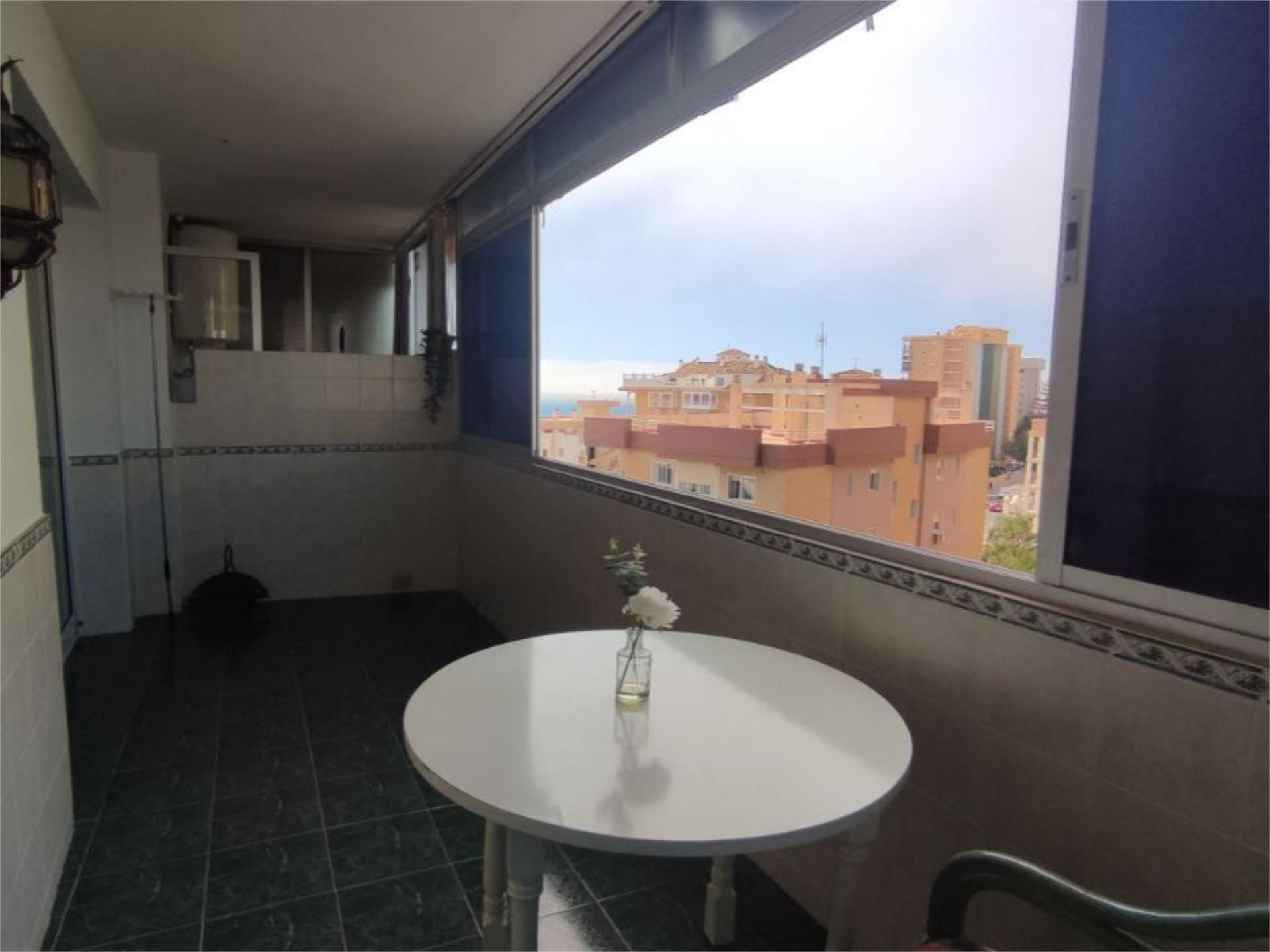 Dormitori de Pis de lloguer en Fuengirola amb Aire condicionat, Terrassa i Balcó