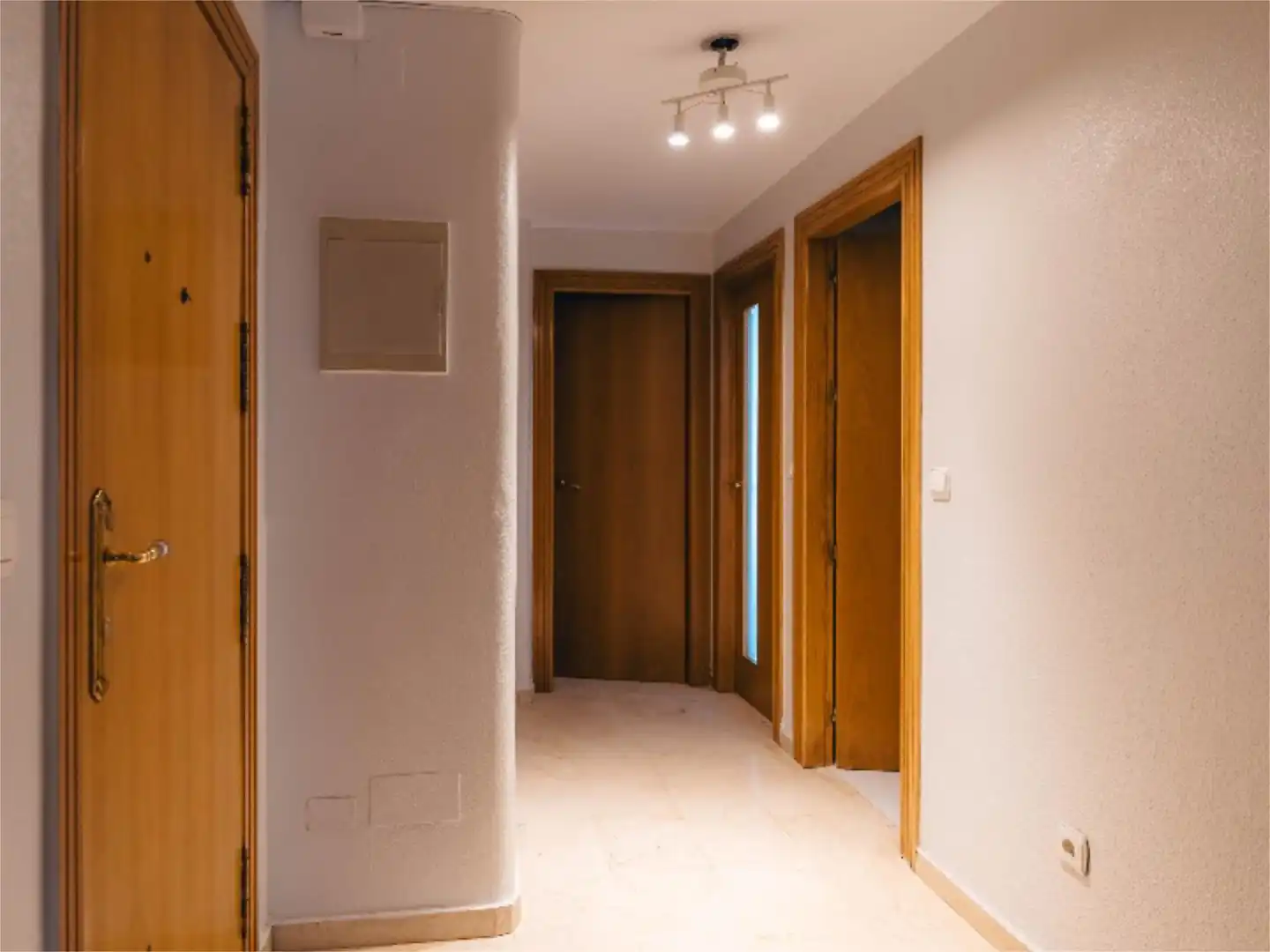 Room in Calle Ceferino, 6, San Andrés - San Antolín Room in Calle Ceferino, 6, San Andrés - San Antolín