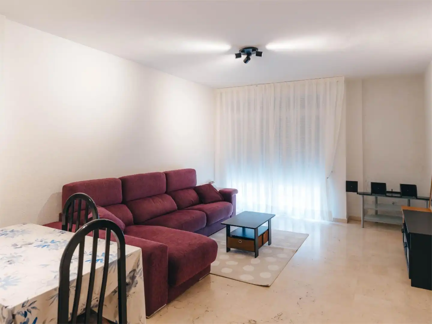 Room in Calle Ceferino, 6, San Andrés - San Antolín Room in Calle Ceferino, 6, San Andrés - San Antolín
