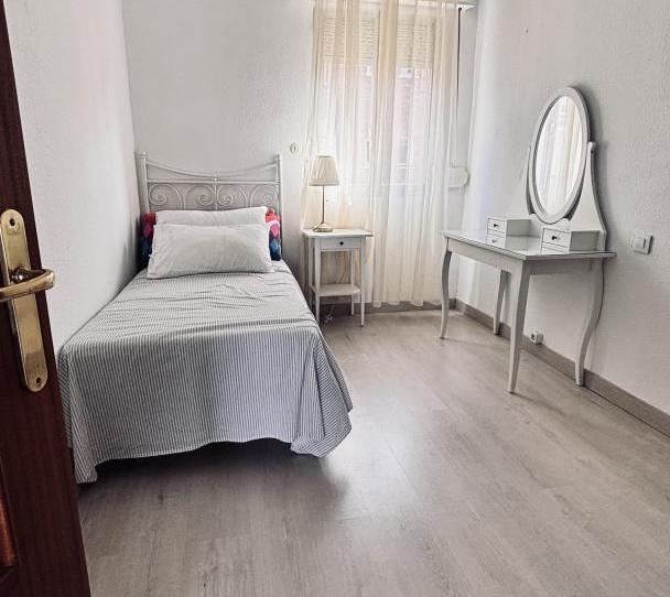 Foto 1 de Pis per a compartir a Calle Monte de Piedad, 3, Guindalera, Madrid