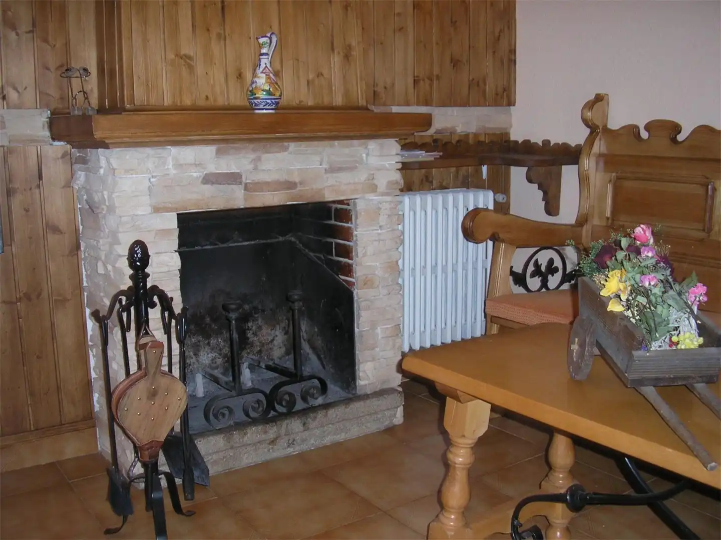Sala d'estar de Casa o xalet de lloguer en Navarredonda de Gredos amb Calefacció, Terrassa i Moblat