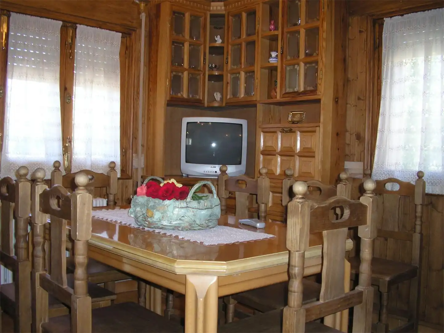 Menjador de Casa o xalet de lloguer en Navarredonda de Gredos amb Calefacció, Terrassa i Moblat
