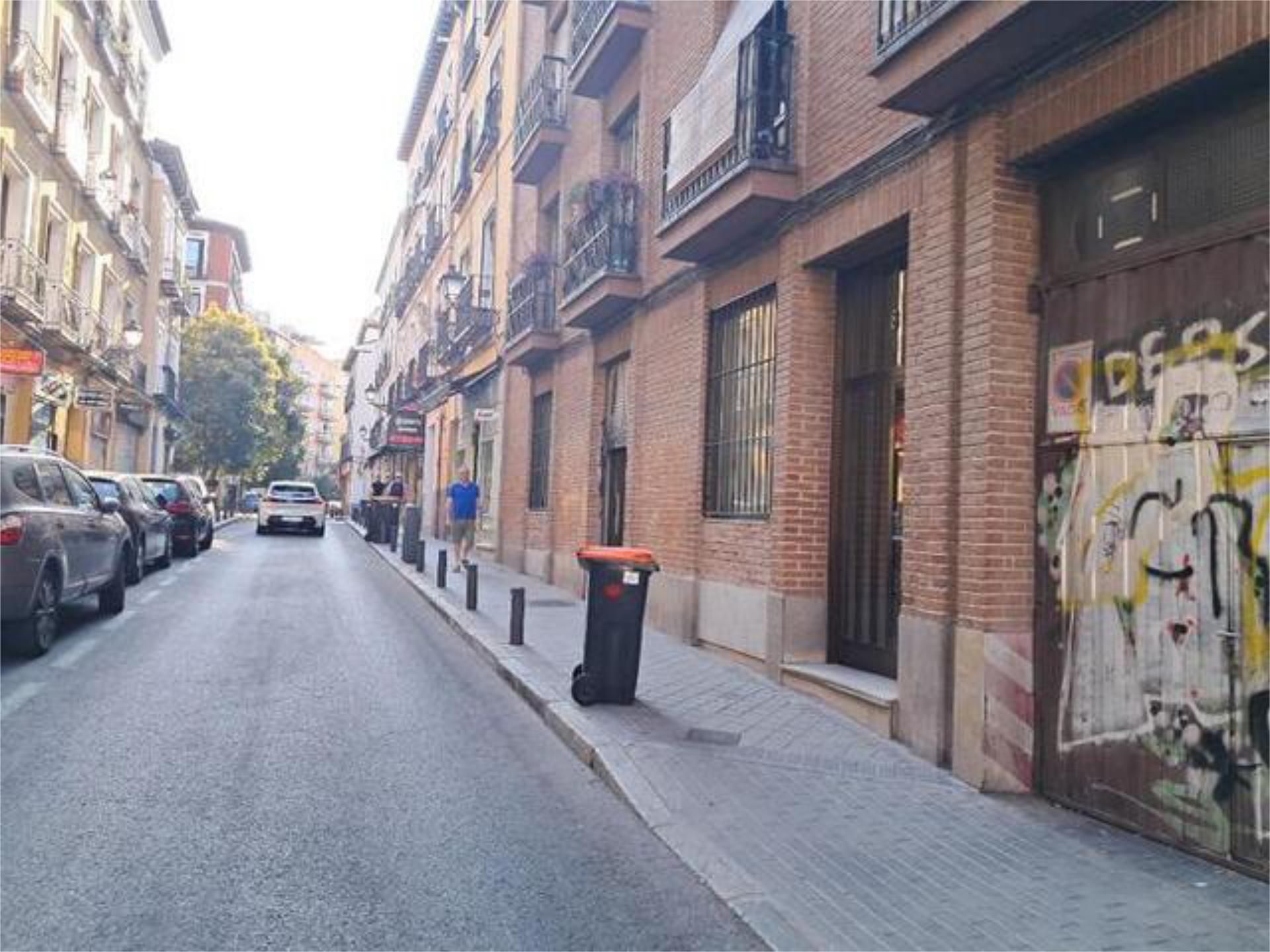 Vista exterior de Garaje de alquiler en  Madrid Capital