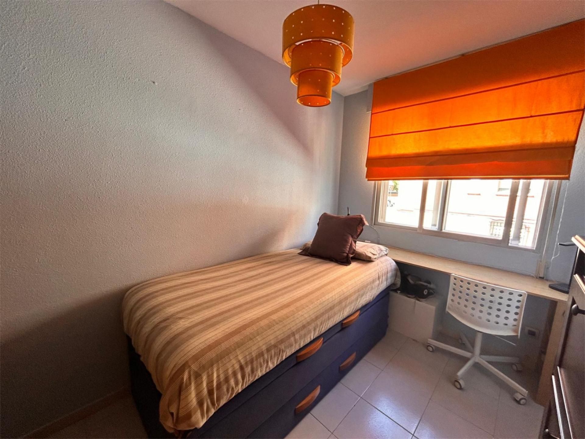 Flat to share in Calle Marquesa de Pinares, 25, Centro
