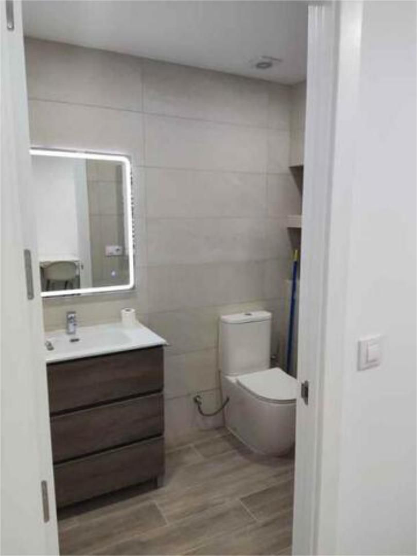 Bany de Apartament de lloguer en  Madrid Capital
