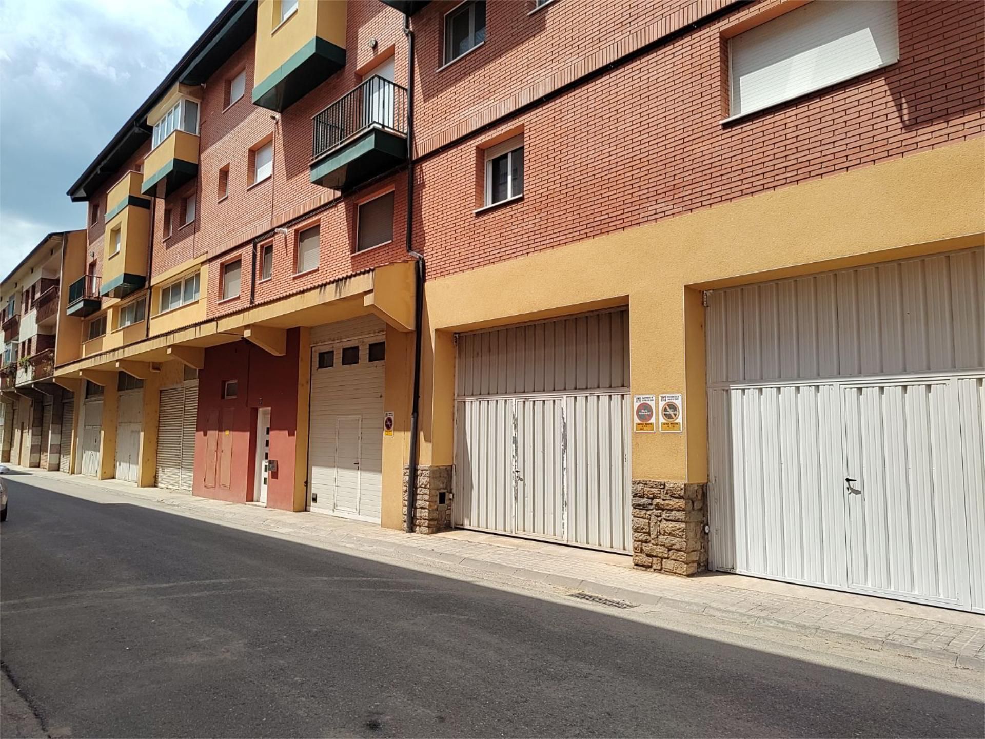 Vista exterior de Pis en venda en La Pobla de Segur