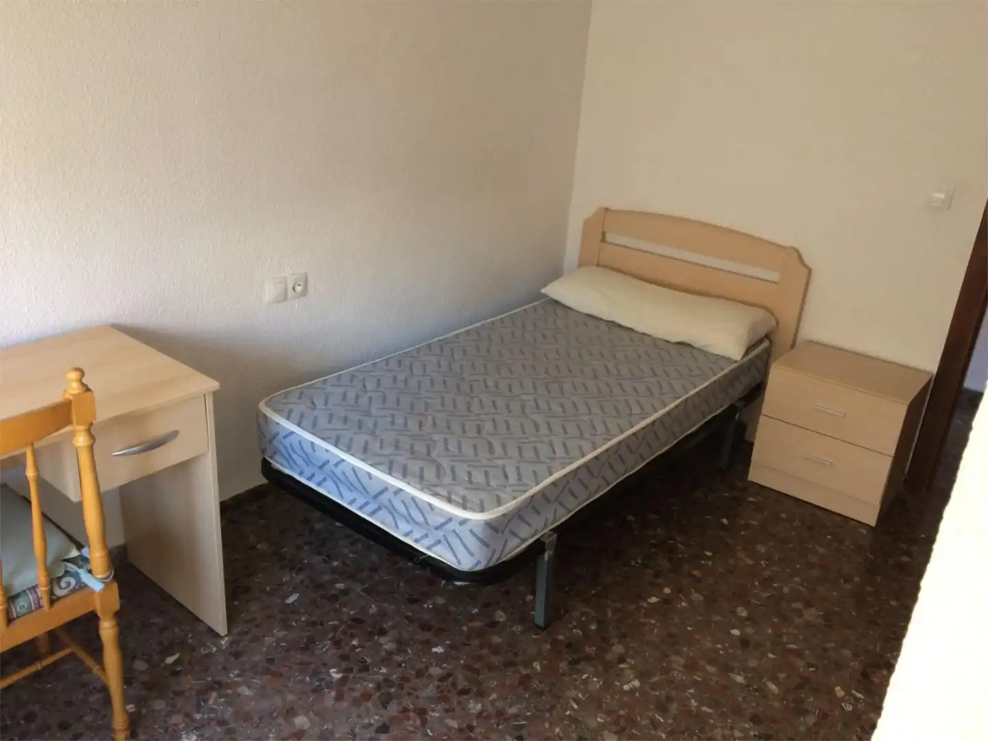 Flat for rent in Carrer Rosell, 20, Casco Histórico Bedroom of Flat for rent in Castellón de la Plana / Castelló de la Plana with Heating, Furnished and Balcony