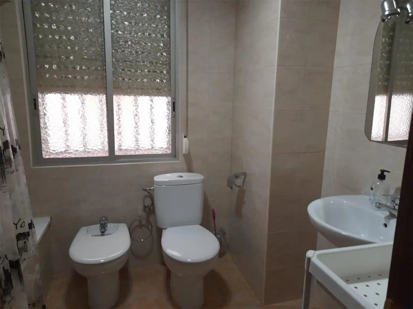 Flat for rent in Carrer Rosell, 20, Casco Histórico Bathroom of Flat for rent in Castellón de la Plana / Castelló de la Plana with Heating, Furnished and Balcony