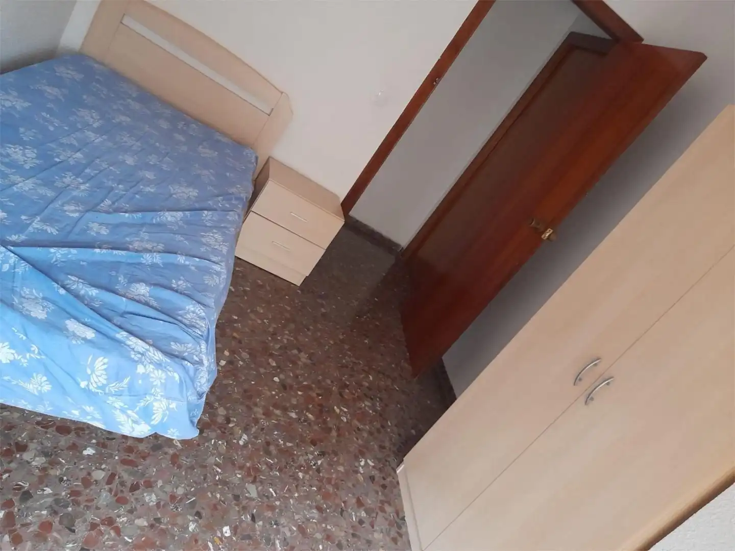Flat for rent in Carrer Rosell, 20, Casco Histórico Bedroom of Flat for rent in Castellón de la Plana / Castelló de la Plana with Heating, Furnished and Balcony