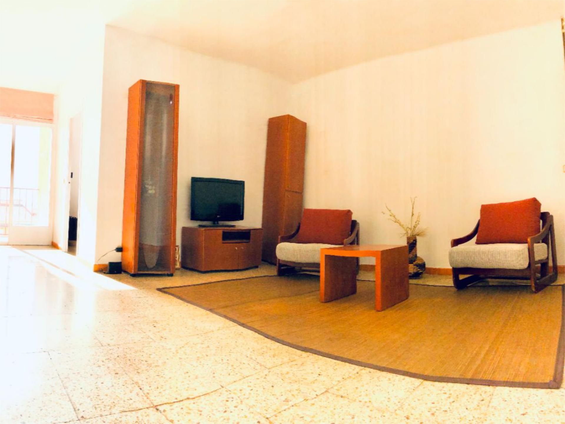 Living room of Flat for sale in  Barcelona Capital  with Balcony