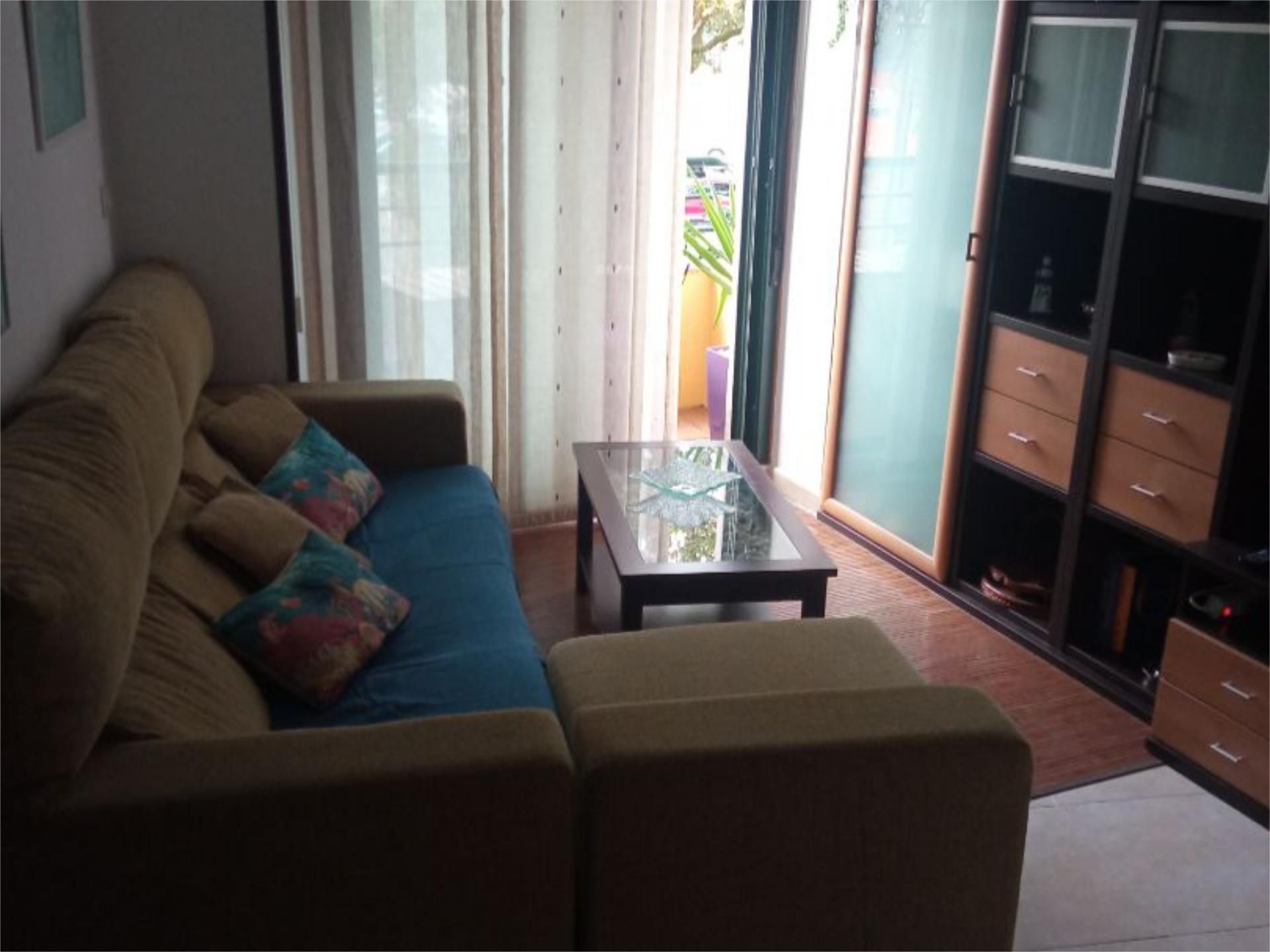 Sala d'estar de Apartament de lloguer en Barro amb Calefacció, Traster i Moblat