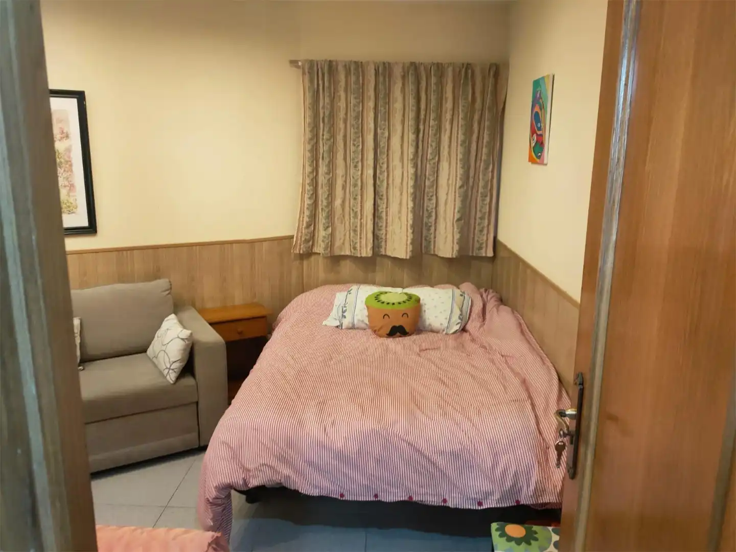 Schlafzimmer von Erdgeschoss zur untervermieten in Madrid mit Heizung, Parkett und Möbliert