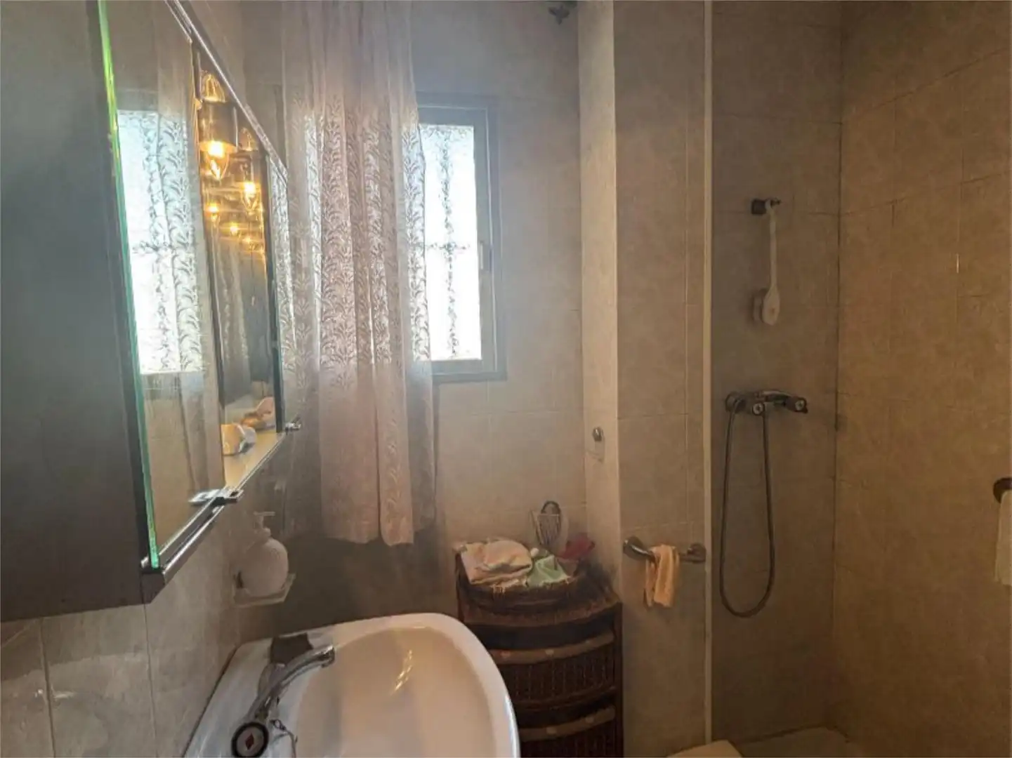 Baño de Dúplex en venta en San Juan del Puerto con Terraza y Balcón