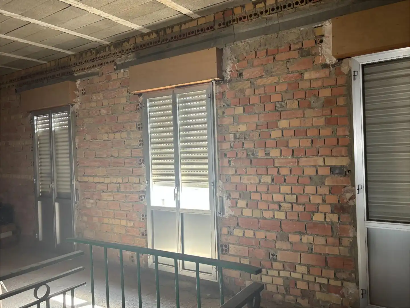 Vista exterior de Dúplex en venta en San Juan del Puerto con Terraza y Balcón